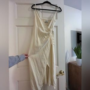 Urban Outfitters Wrap Dress - Size Small